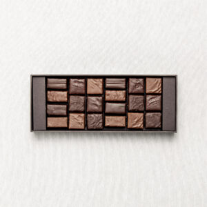 Coffret Collection de 8 pralinés et 12 ganaches